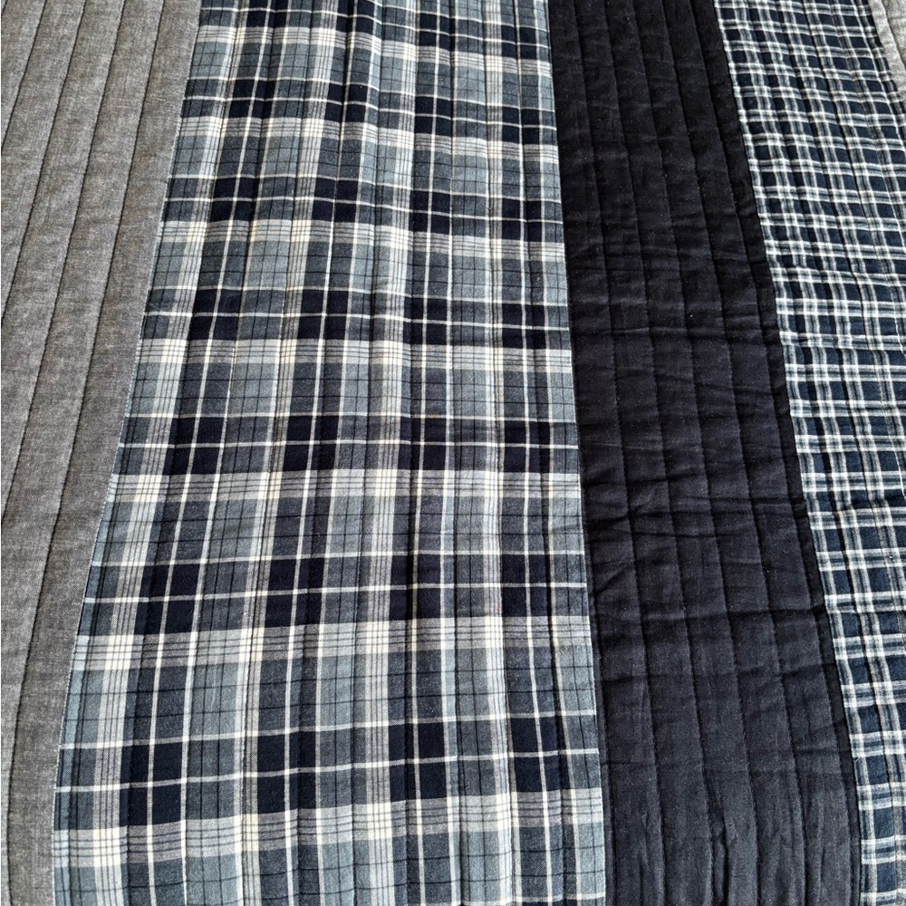 Nautica Blue and Gray Quilted Bedding Set - Picture 2 of 6